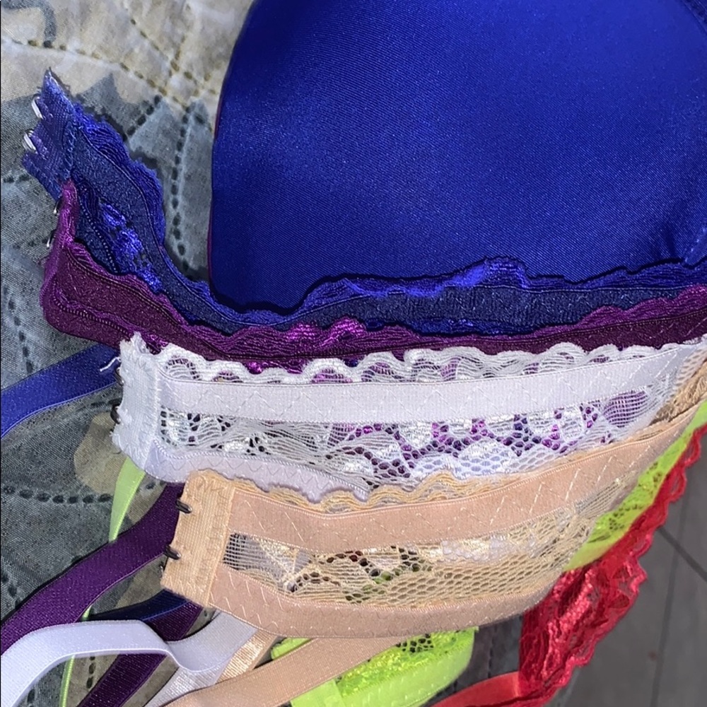 Bras - Picture 2 of 2